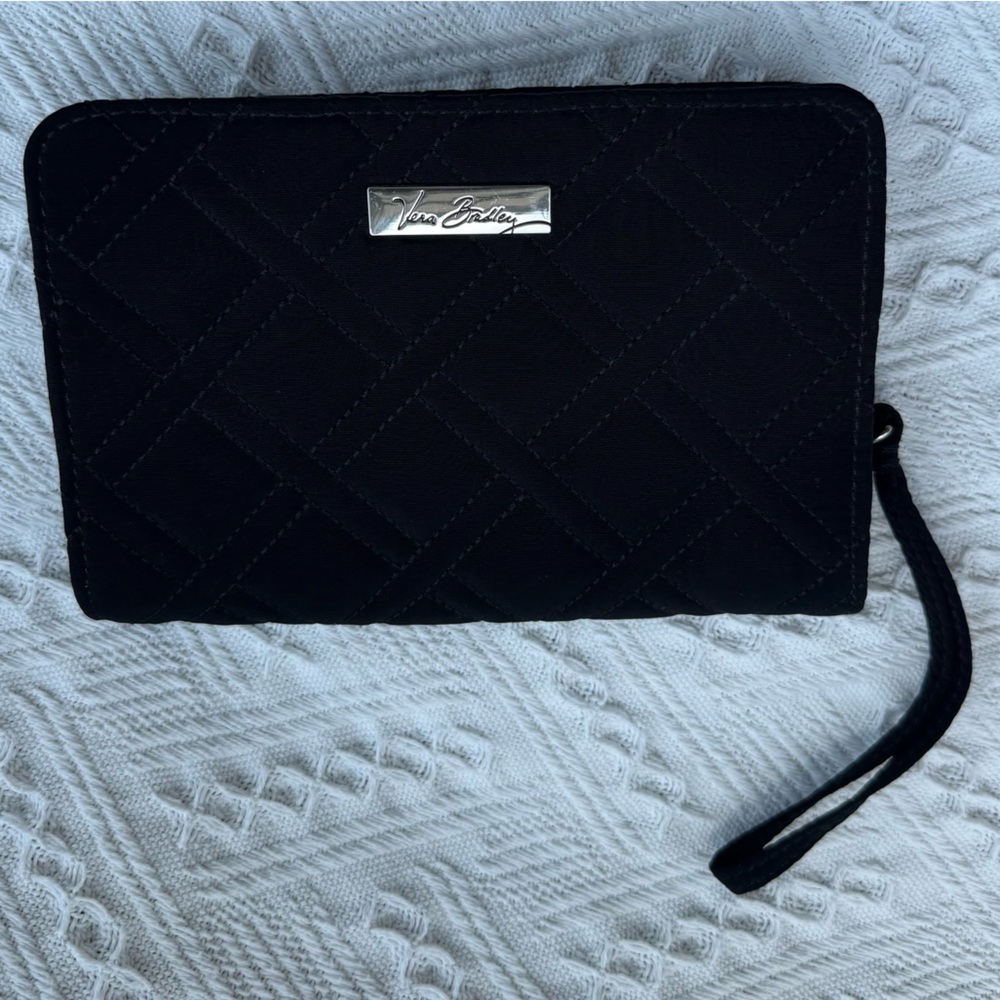 VERA BRADLEY Zip Around Wallet / Wristlet Black